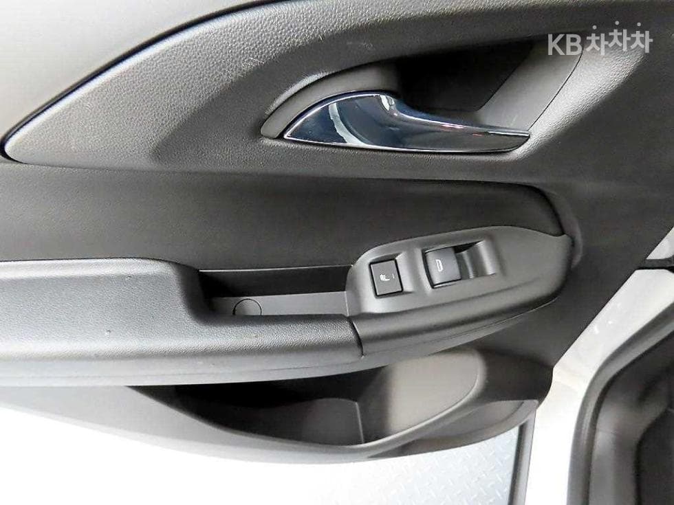 GM Korea Trailblazer1.35 Gasoline 2WD Premier - 12