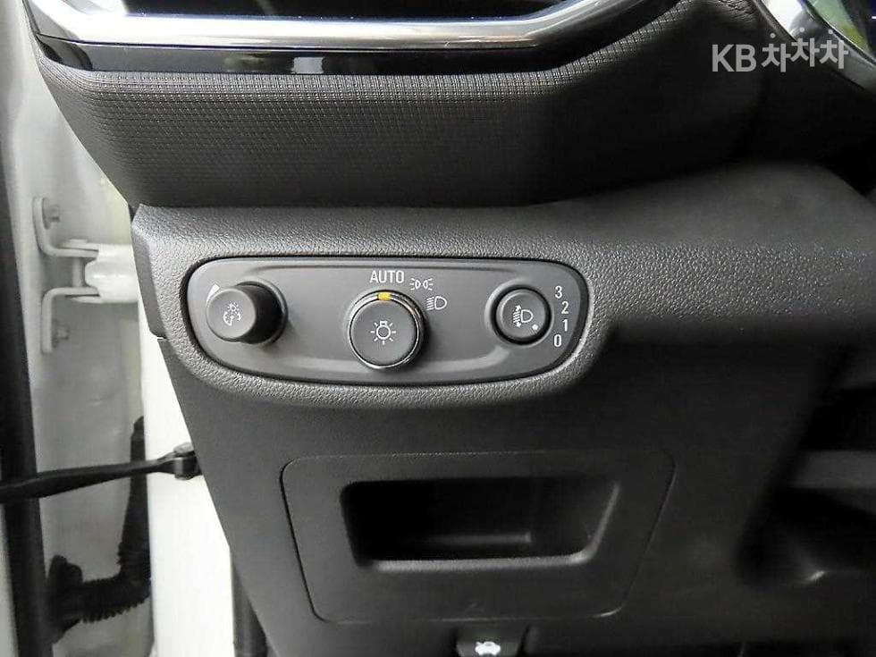 GM Korea Trailblazer1.35 Gasoline 2WD Premier - 13