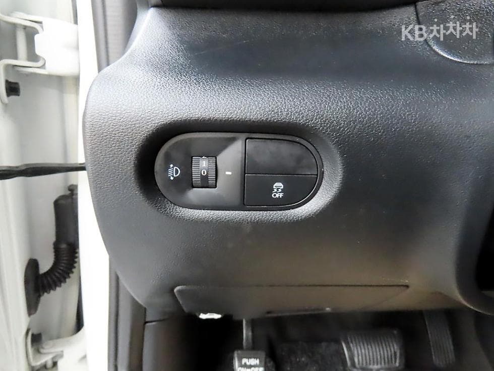 Hyundai Casper1.0 Gasoline Smart - 12