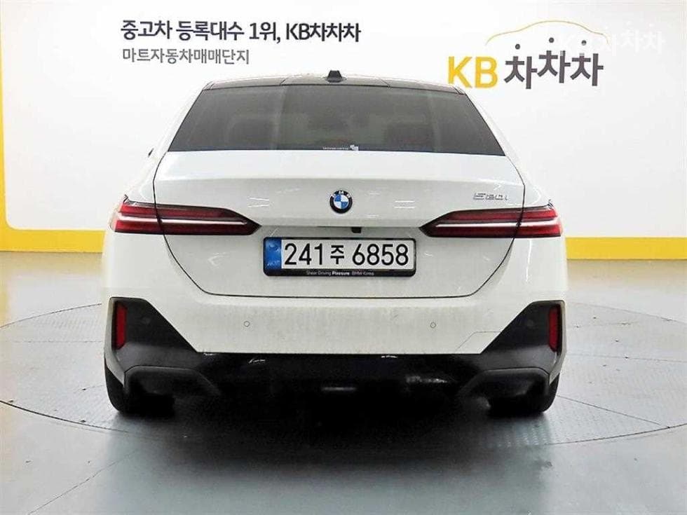 BMW New5 Series(G60)520i Standard - 3