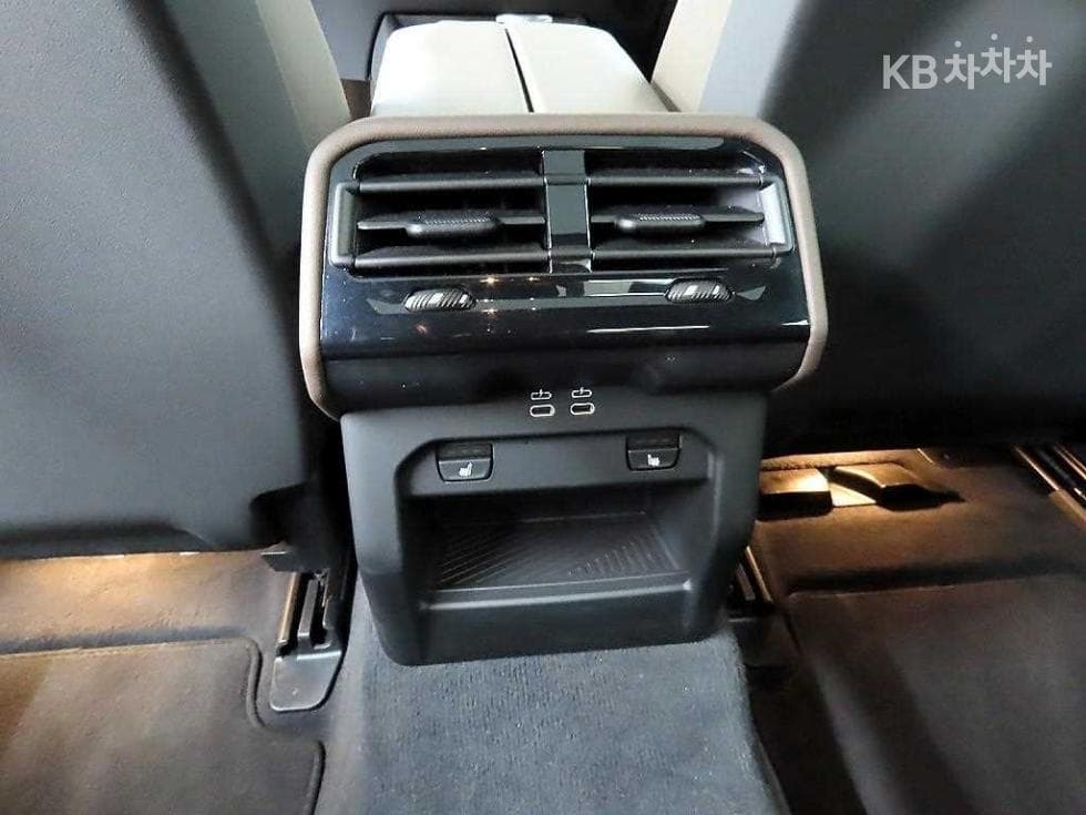 BMW New5 Series(G60)520i Standard - 12