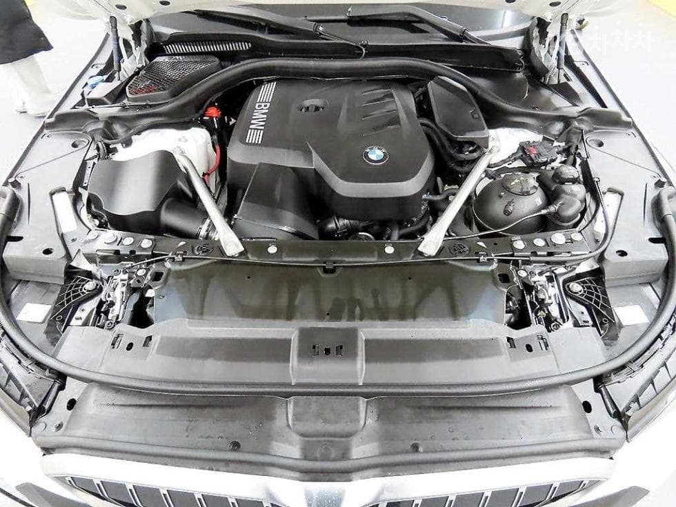 BMW New5 Series(G60)520i Standard - 19