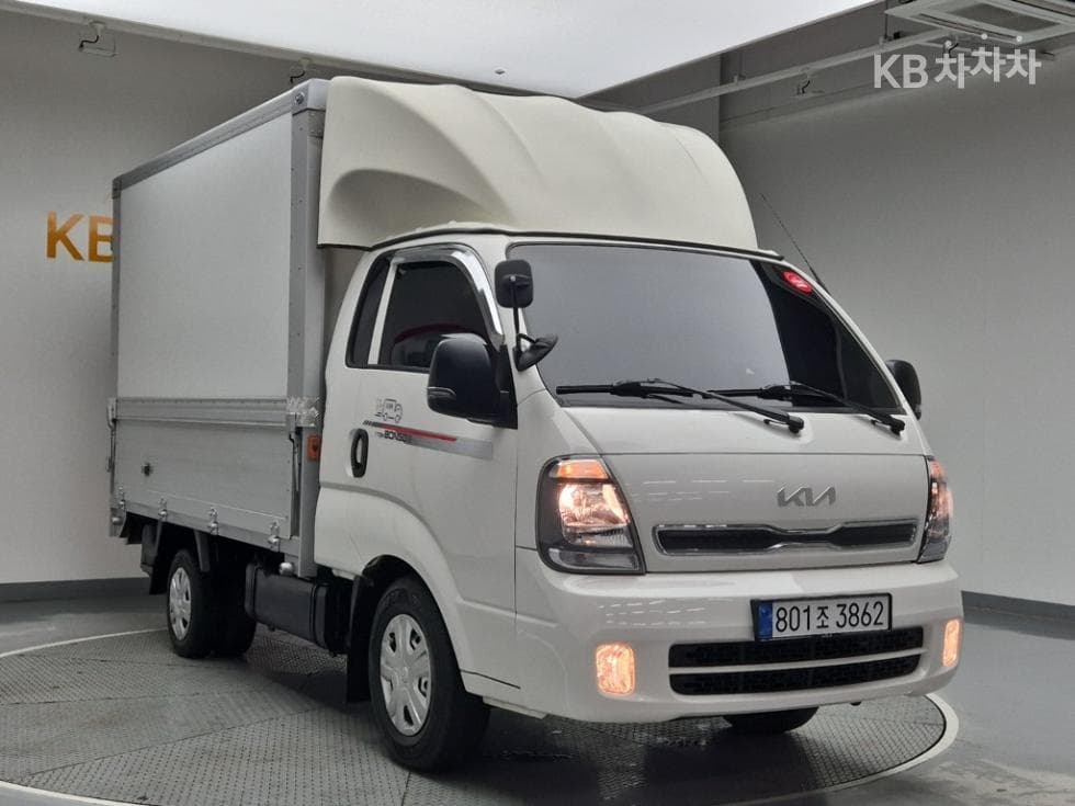 Киа The New (фейслифт) Бонго 3 (лек)Wing Body 1 тон 전동모터식 Королевска кабина Удължено междуосие GL - 4