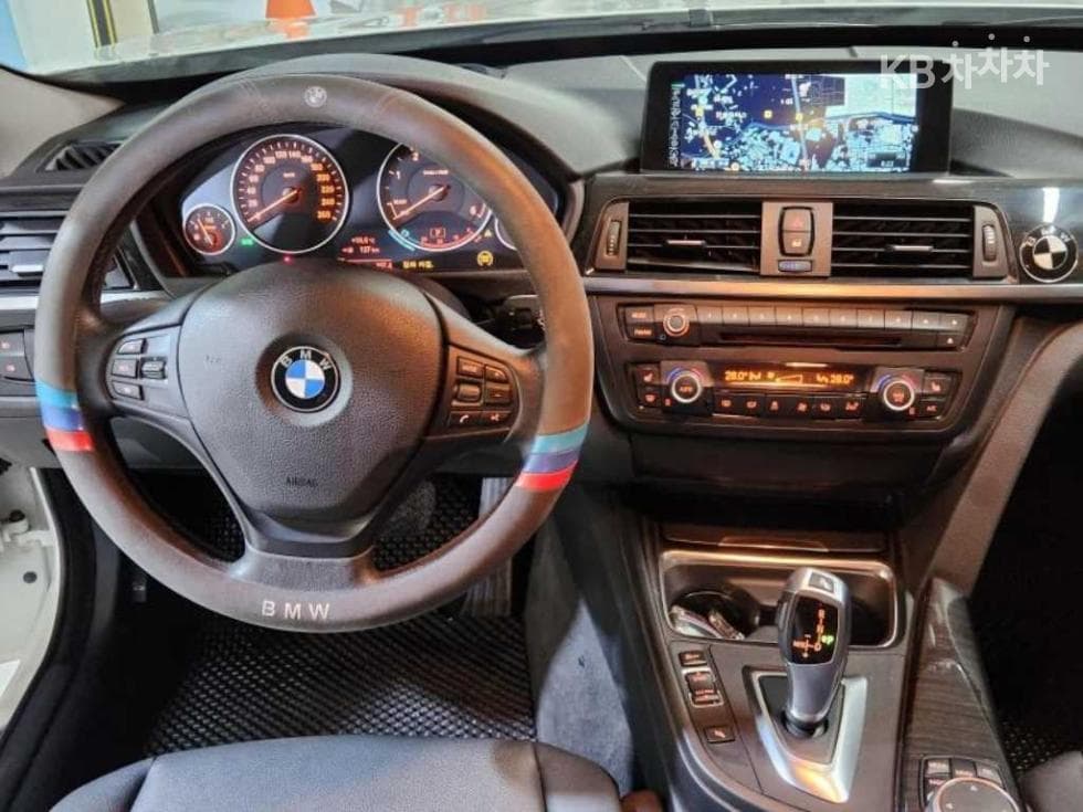 BMW Gran Turismo3 Series GT 320d F34 - 6