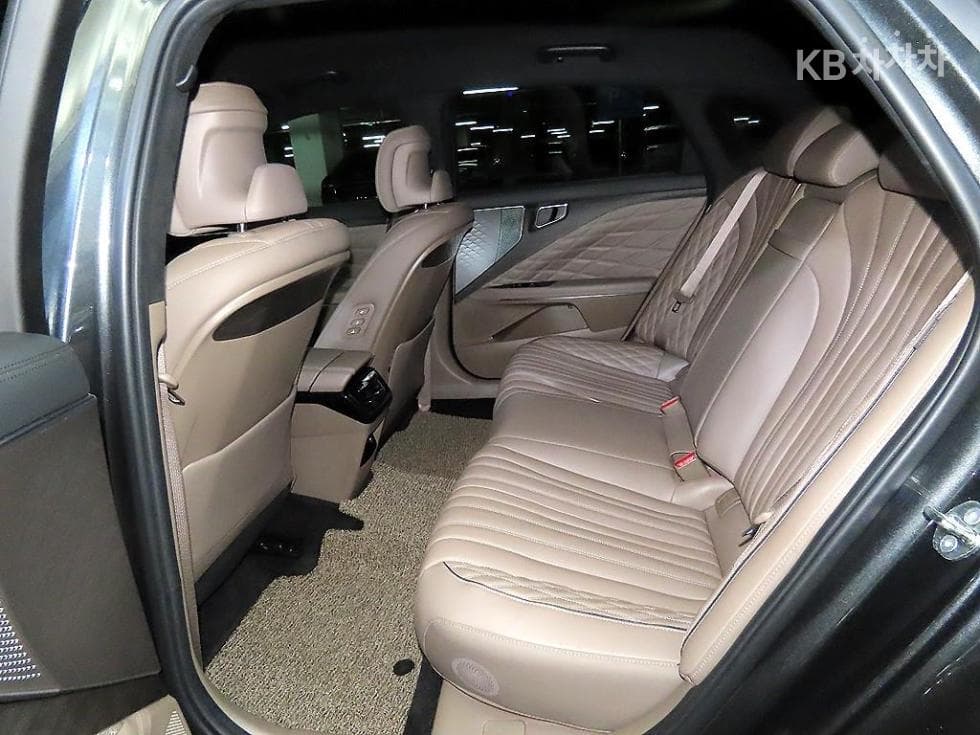 Kia K82.5L gasoline Signature Special (special feature/edition) - 7