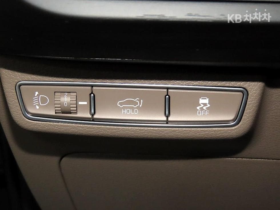 Kia K82.5L gasoline Signature Special (special feature/edition) - 13