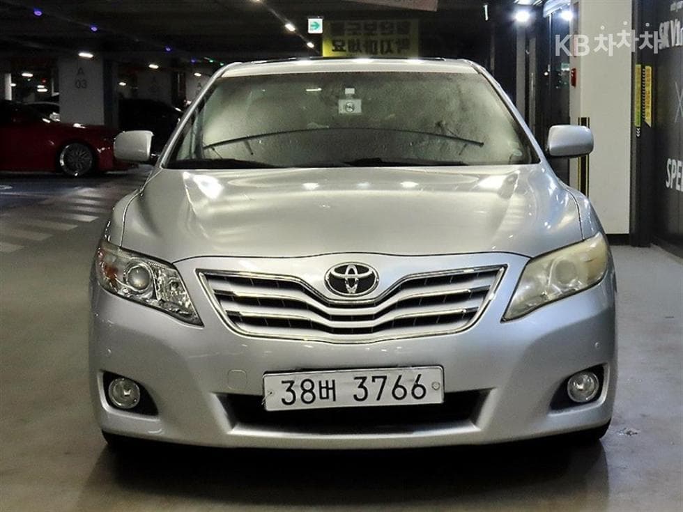 Toyota CamryXLE - 2