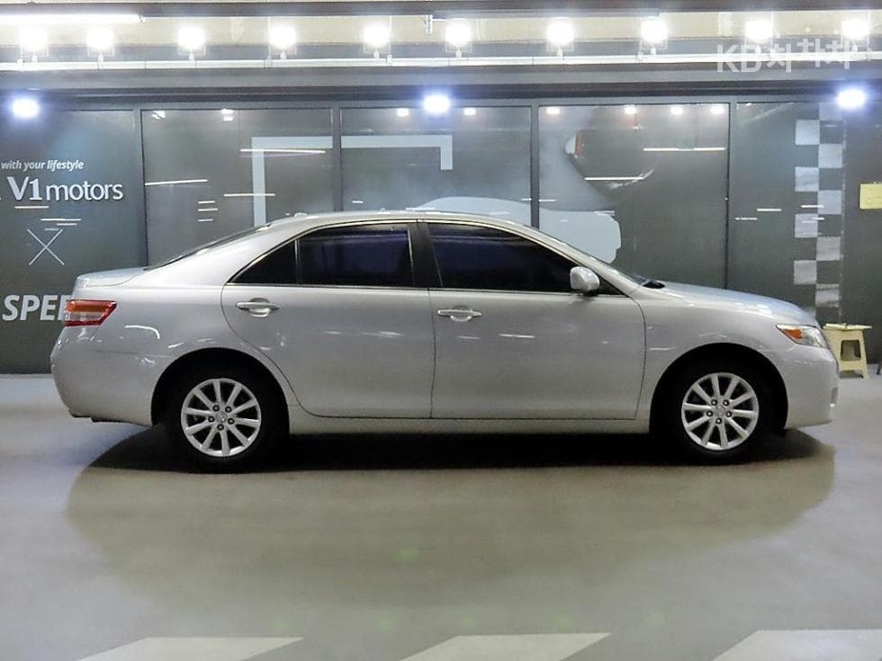 Toyota CamryXLE - 3