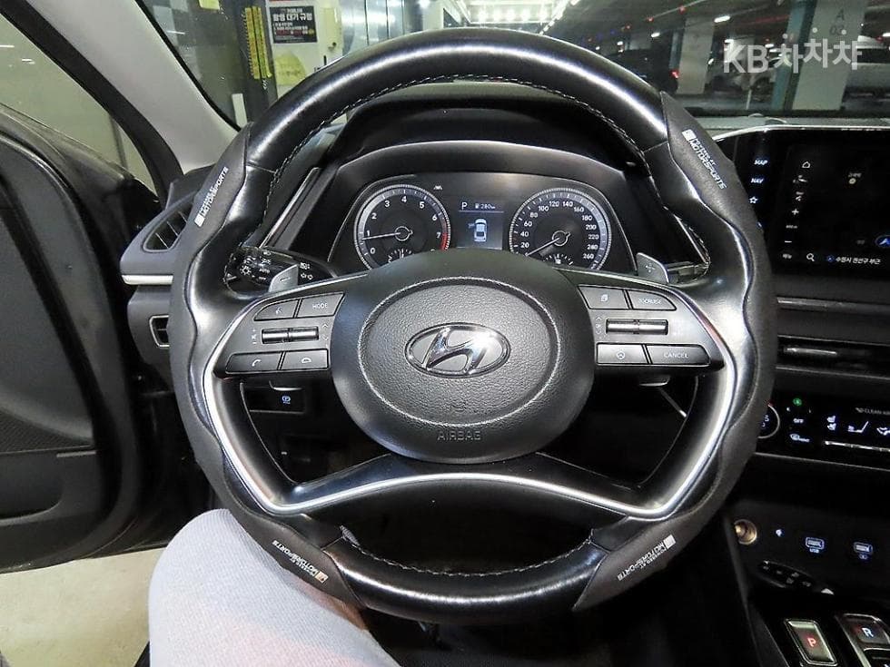 Hyundai Sonata (DN8)2.0 Premium - 8