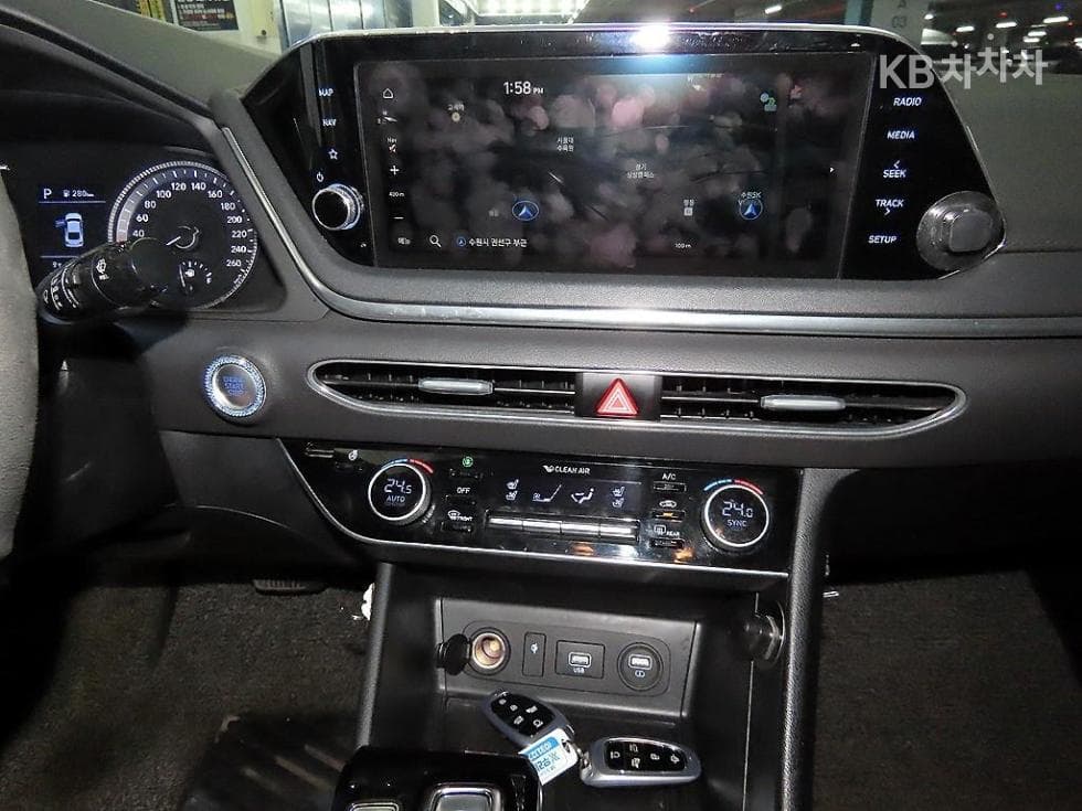 Hyundai Sonata (DN8)2.0 Premium - 11