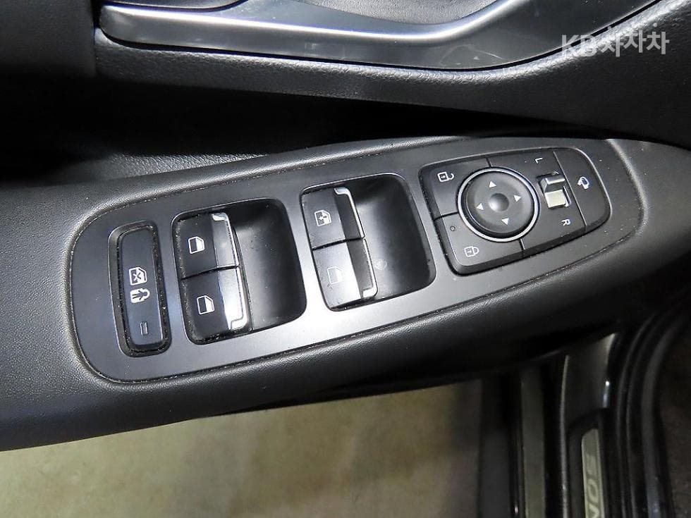 Hyundai Sonata (DN8)2.0 Premium - 13