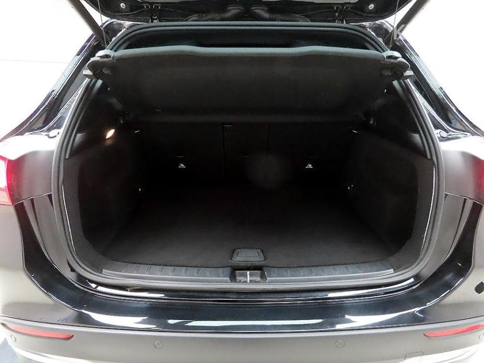 Mercedes-Benz GLA H247250 4Matic Стандартен - 18