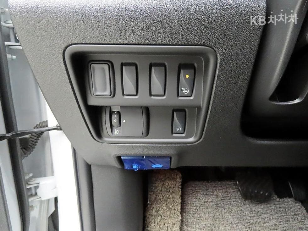 Renault Korea The New (facelift) QM62.0 GDe 2WD RE Signature - 12