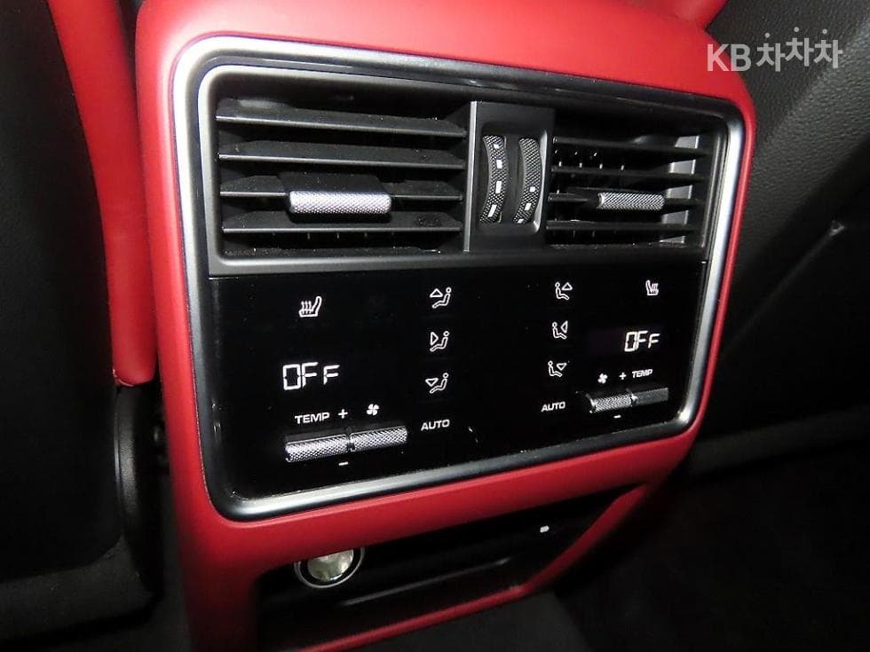 Porsche Cayenne(9Y0)3.0 Coupe Standard - 14