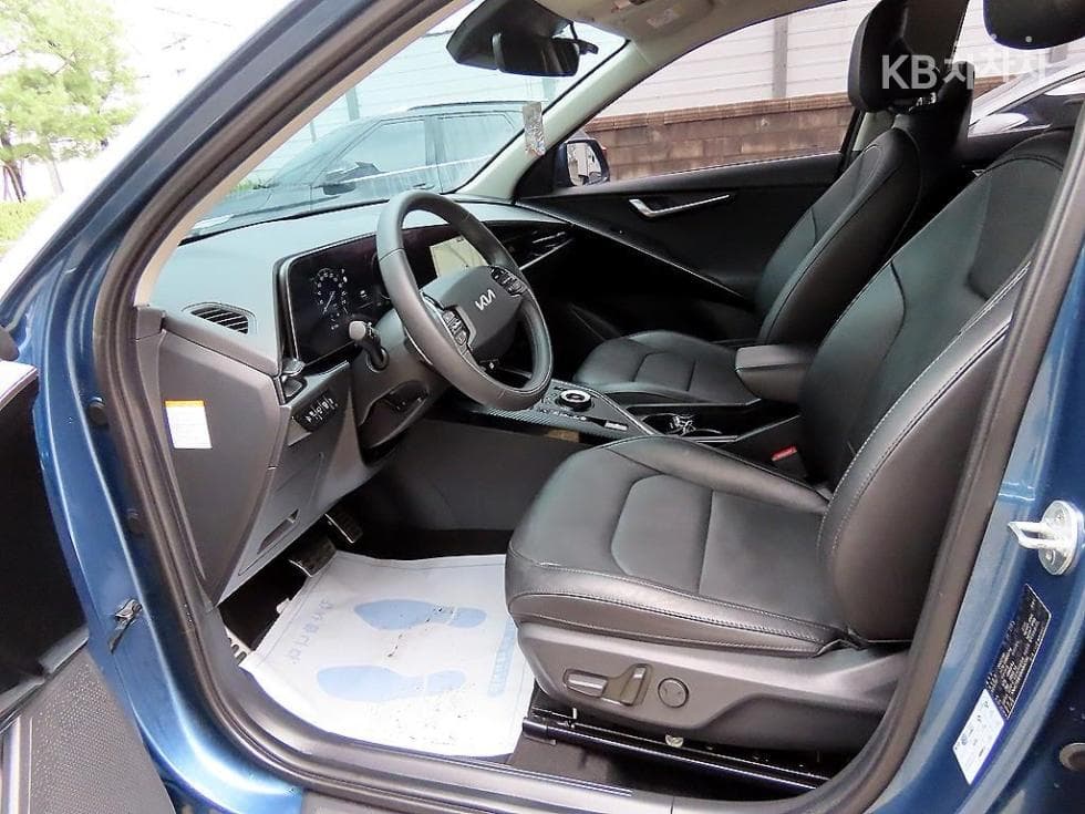 Kia The All New Niro1.6 HEV Signature - 5