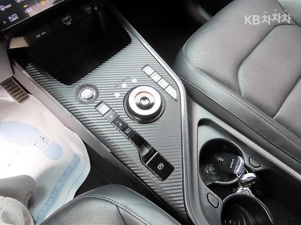 Kia The All New Niro1.6 HEV Signature - 11