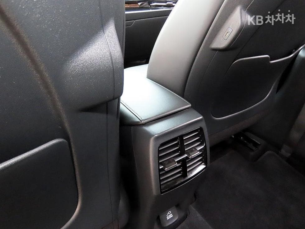 Kia The All New Niro1.6 HEV Signature - 18