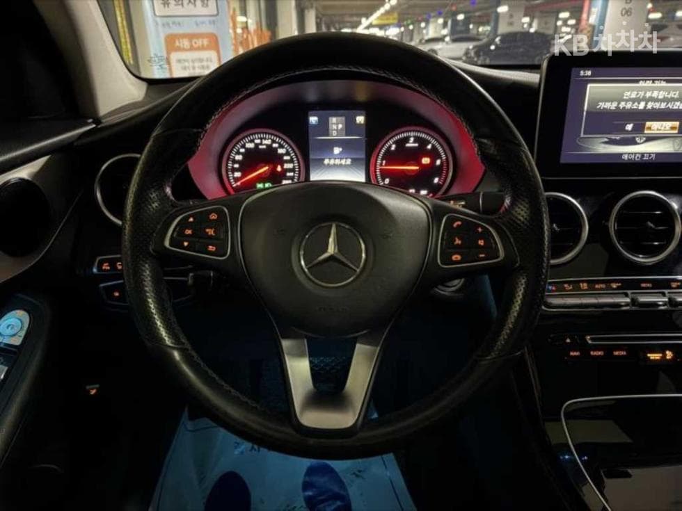 Mercedes-Benz GLC(X253)220 d 4Matic COUPE Standard - 8