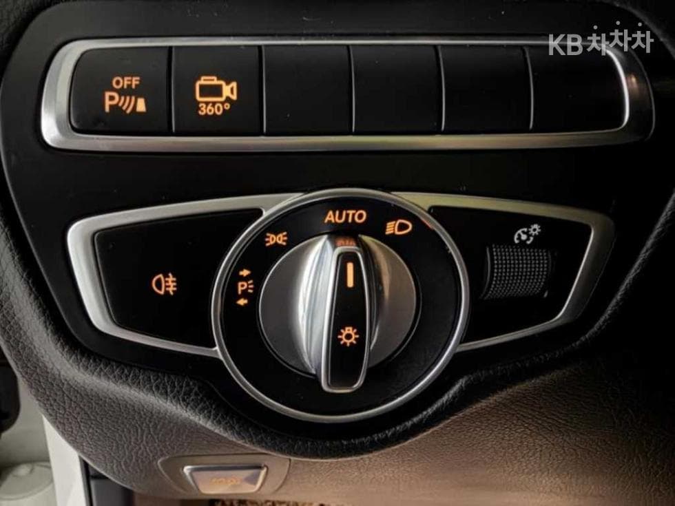Mercedes-Benz GLC(X253)220 d 4Matic COUPE Standard - 12