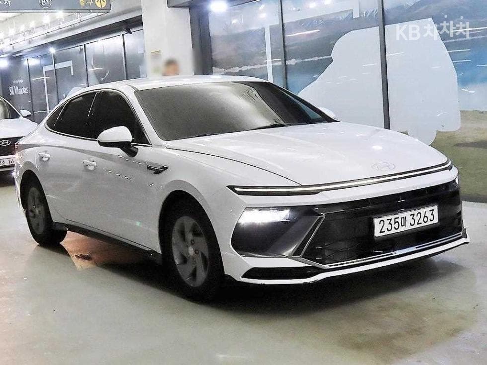 Hyundai Sonata The Edge (Sonata facelift)(DN8) 2.0 LPG 사업자용 Business 1 - Image 1