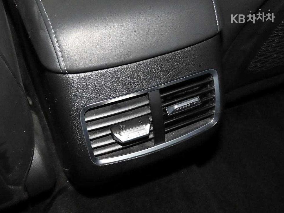 Hyundai Sonata The Edge (Sonata facelift)(DN8)2.0 LPG 사업자용 Business 1 - 13