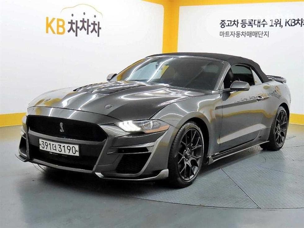 Ford 머스탱 컨버티블 - Image 1
