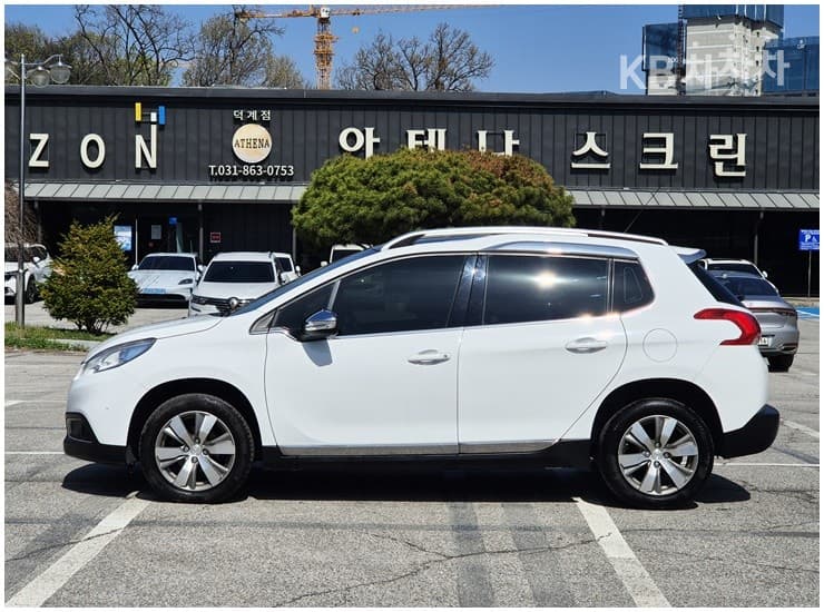 Peugeot 2008 1st Generation1.6 e-HDi Feline L - 6