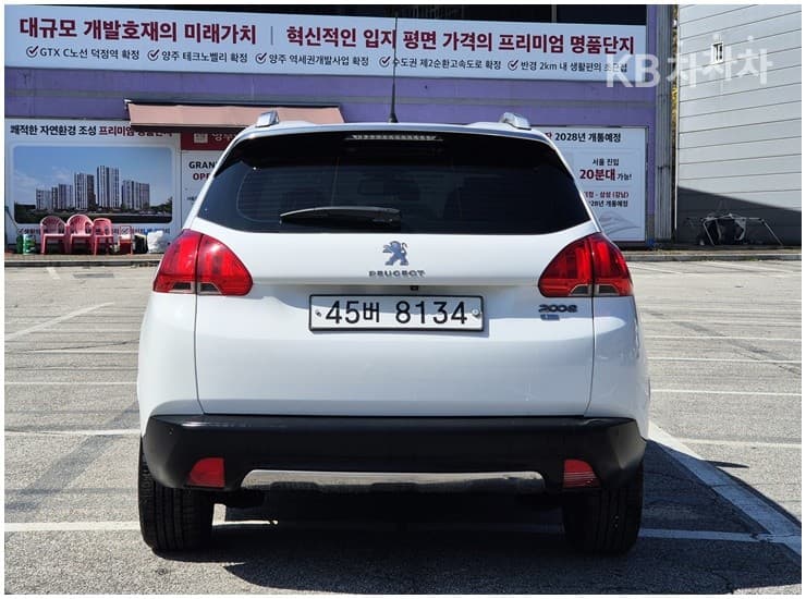 Peugeot 2008 1st Generation1.6 e-HDi Feline L - 8