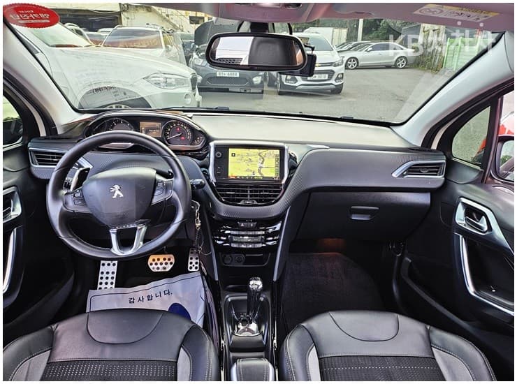 Peugeot 2008 1st Generation1.6 e-HDi Feline L - 15
