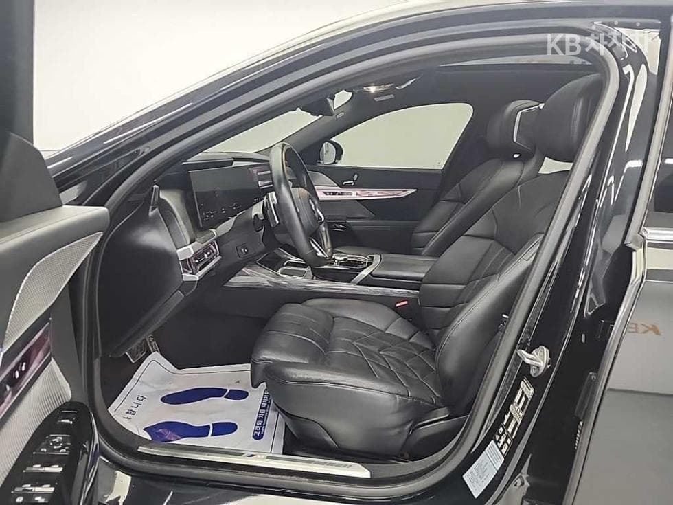 BMW 7시리즈(G70)740d xDrive M Sport - 11
