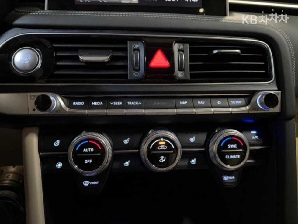 Genesis G702.0T Elite - 12