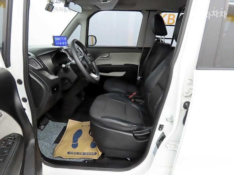 Kia The New (facelift) Ray (van) Van1.0 Gasoline Van 2-seater Standard - 5