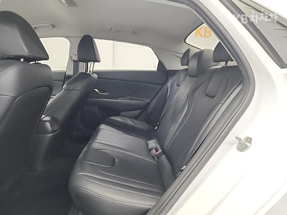 Hyundai All New Avante (Elantra)(CN7)1.6 Gasoline Modern - 12