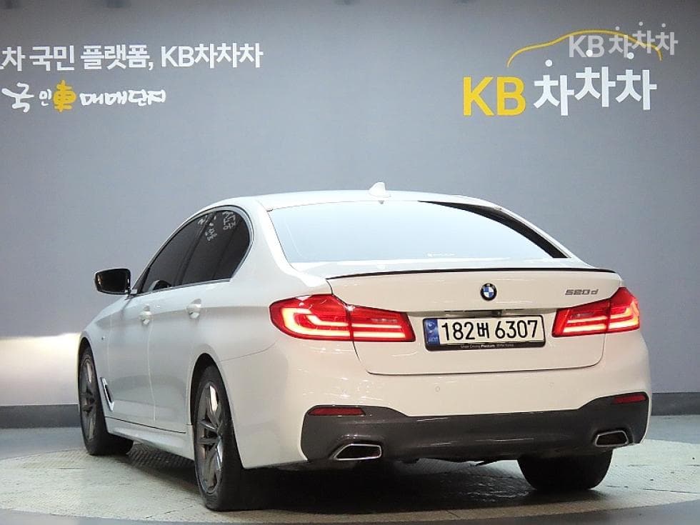 BMW 올New5 Series (G30)520d M Sport Plus - 4