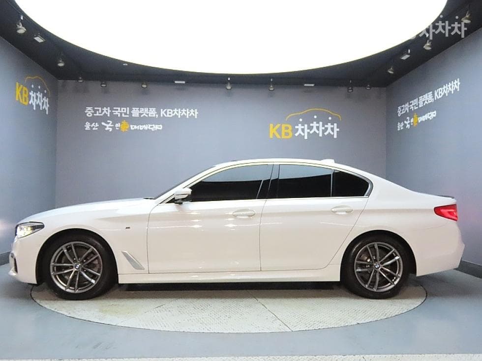 BMW 올New5 Series (G30)520d M Sport Plus - 5
