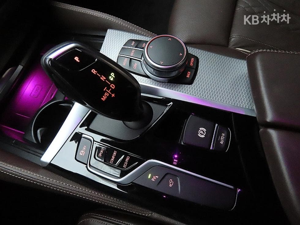 BMW 올New5 Series (G30)520d M Sport Plus - 9