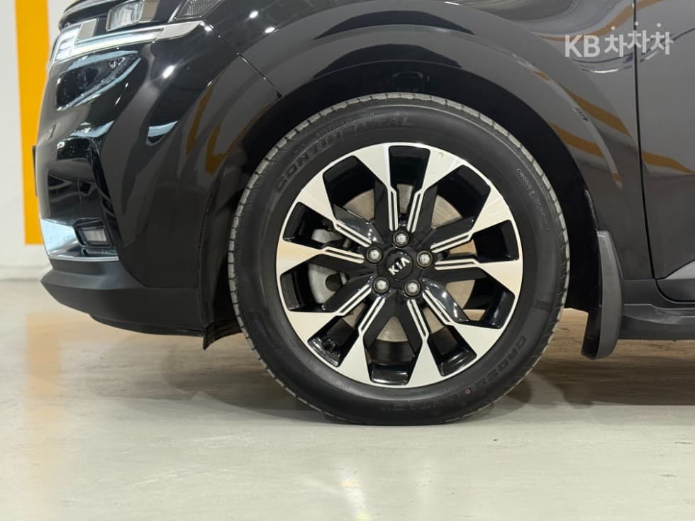 Kia Carnival 4th generationD2.2 9-seater Signature - 20
