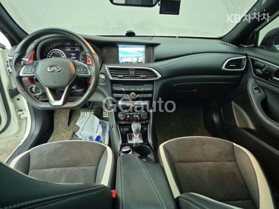 Seater피니티 Q302.0t Premium 시티 블랙 - 5