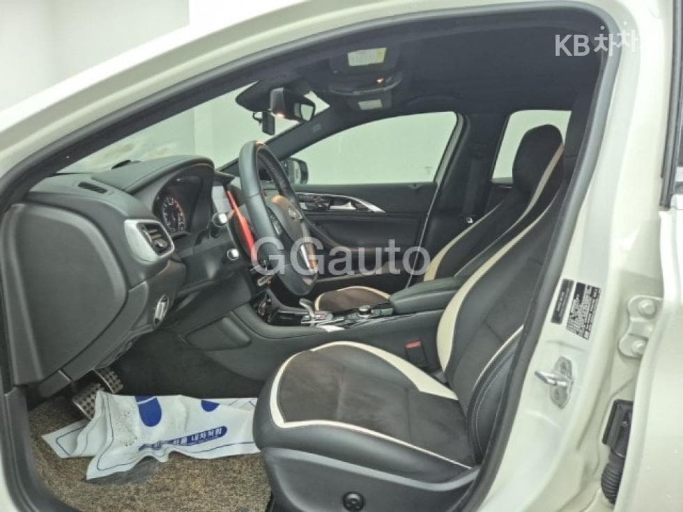 Seater피니티 Q302.0t Premium 시티 블랙 - 11