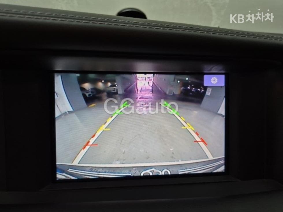 Seater피니티 Q302.0t Premium 시티 블랙 - 15