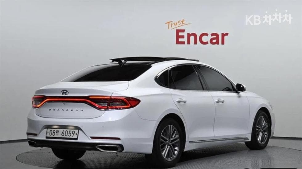 Hyundai Grandeur (Azera)IG2.4 Premium Standard - 2