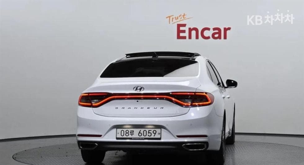 Hyundai Grandeur (Azera)IG2.4 Premium Standard - 4