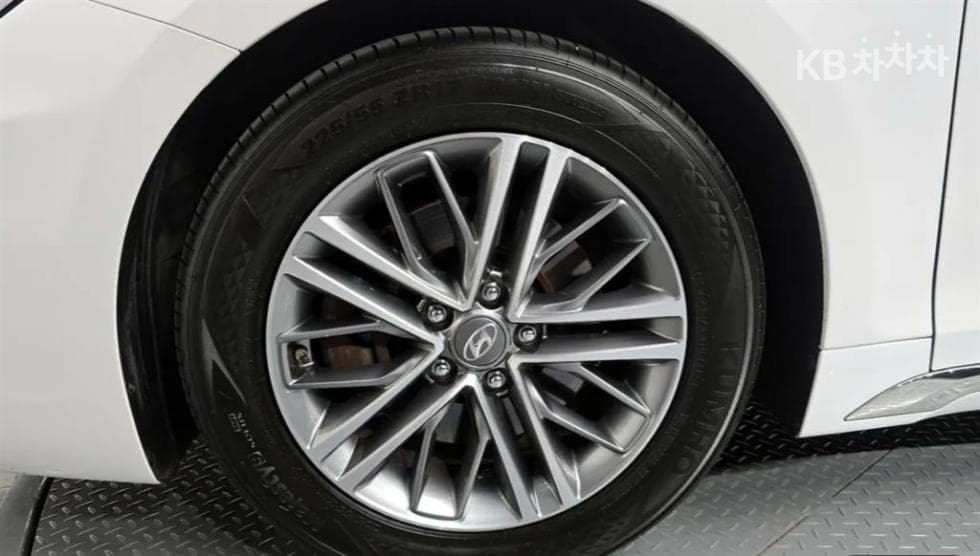 Hyundai Grandeur (Azera)IG2.4 Premium Standard - 5