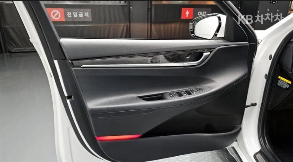 Hyundai Grandeur (Azera)IG2.4 Premium Standard - 10