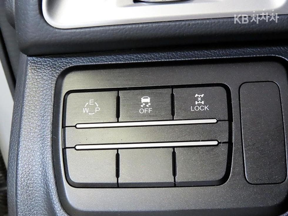 KG Mobility TivoliDiesel VX 4WD - 13