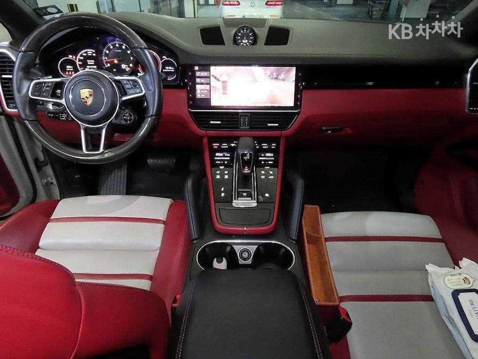 Porsche Cayenne(9Y0)3.0 Coupe Standard - 10