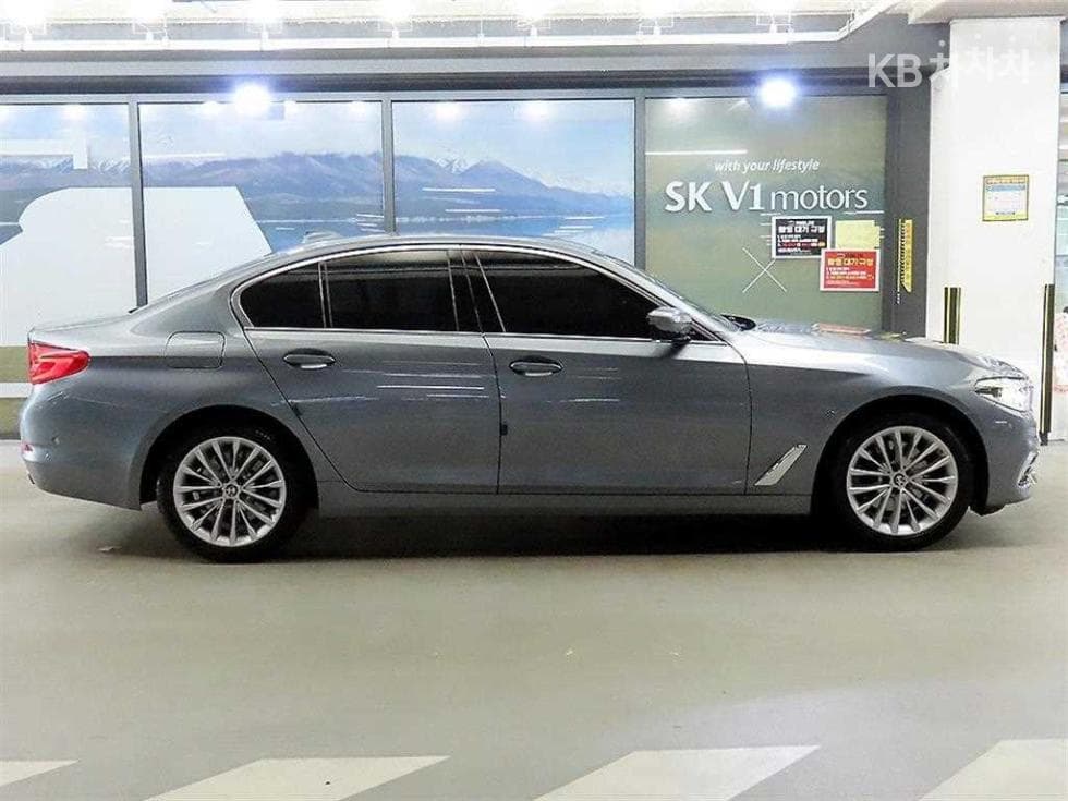 BMW 올New5 Series (G30)520d xDrive Luxury Plus - 3