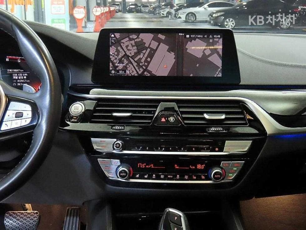 BMW 올New5 Series (G30)520d xDrive Luxury Plus - 11