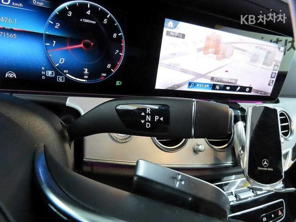 Mercedes-Benz E-Class (W213)E250 Avantgarde - 10