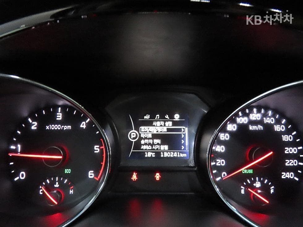 Kia All New Carnival9-seater 2.2 Diesel Prestige - 8
